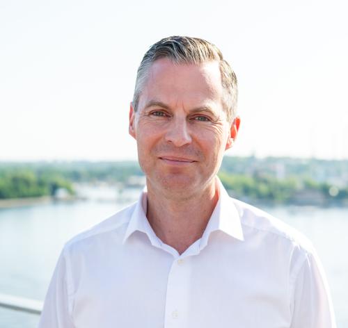 Samuel Skott Dustin Group 